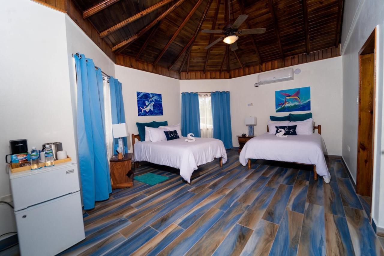 Blue Skies Beach Resort Negril Extérieur photo