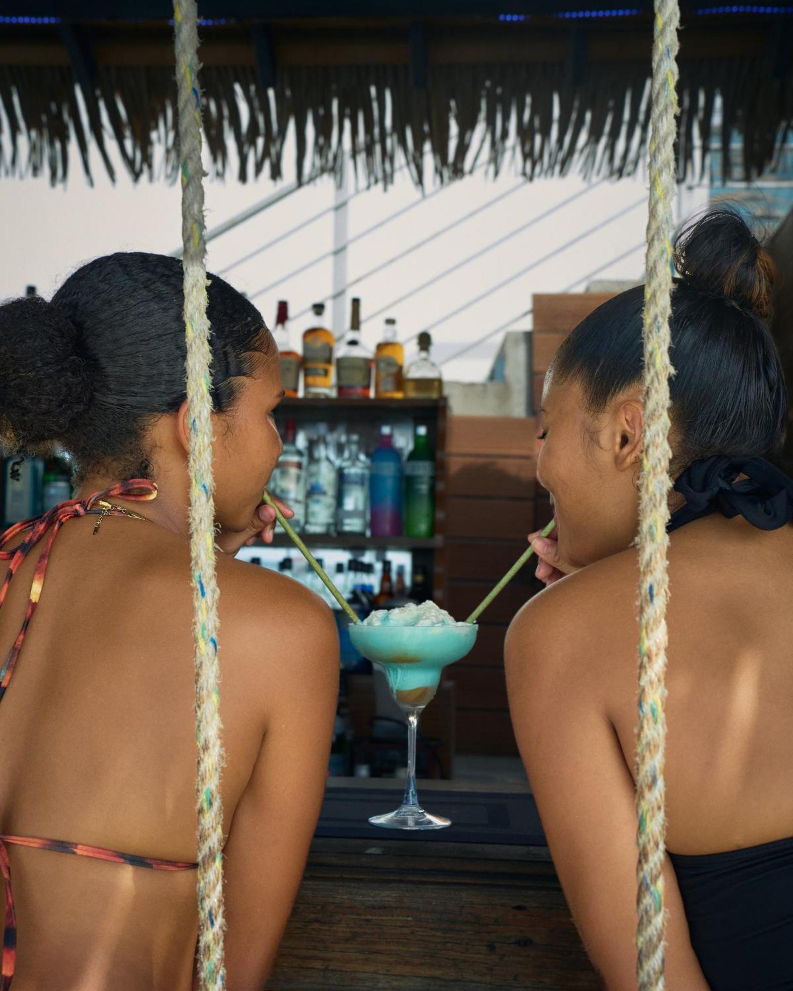Blue Skies Beach Resort Negril Extérieur photo